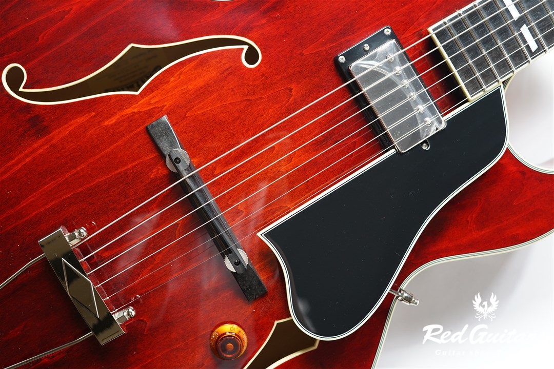 Eastman AR175CE Vintage Finish/Antique Red - YouTube